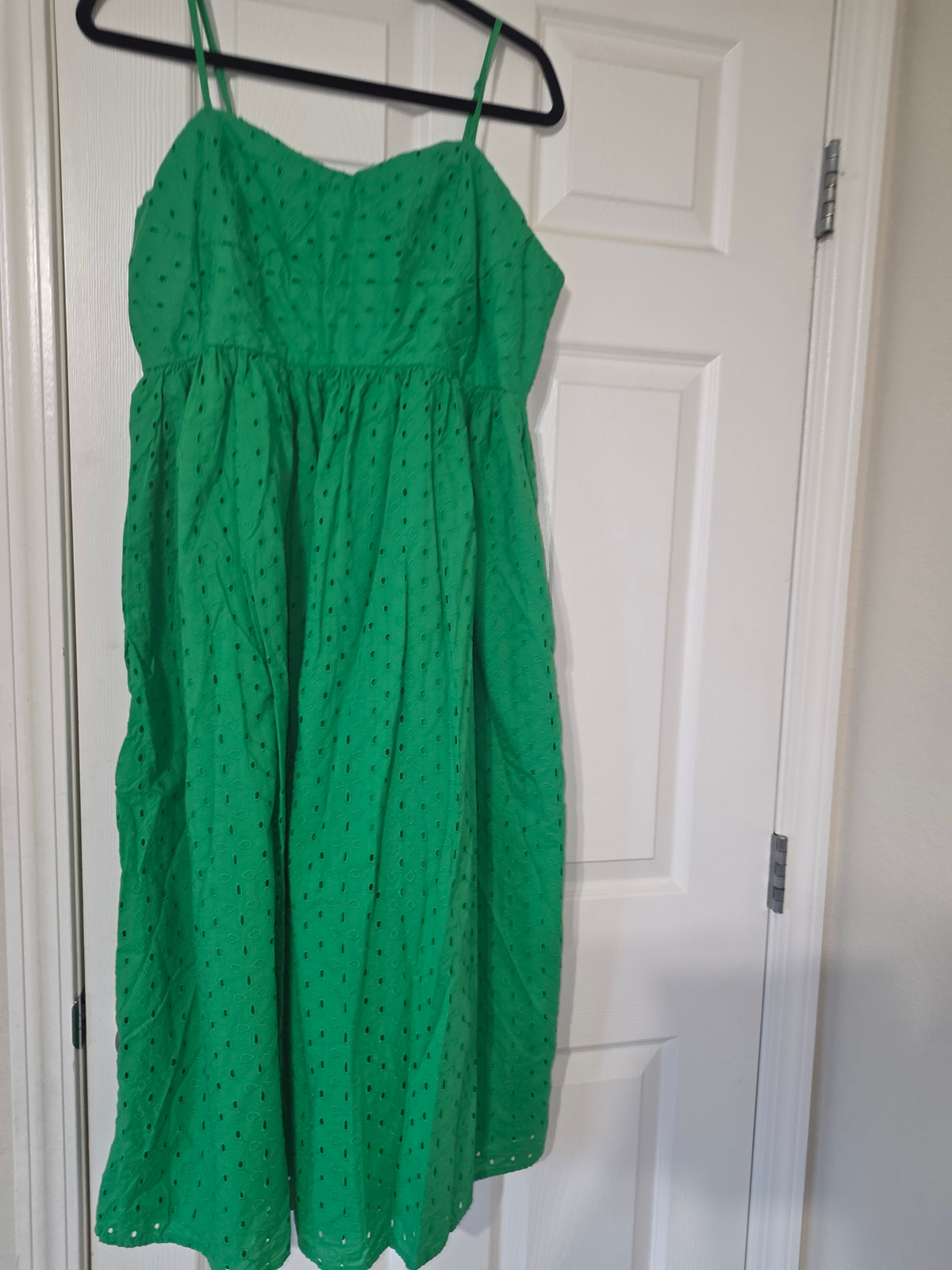 Women’s Clothing Bundle Size L – 4 Pieces, Pre-Owned