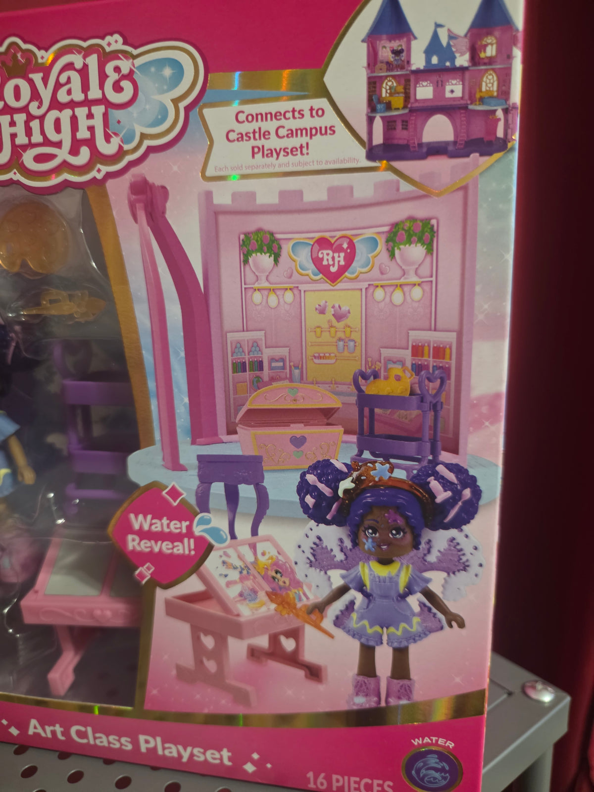 Royale High Art Class Playset – 16 Pieces with Doll