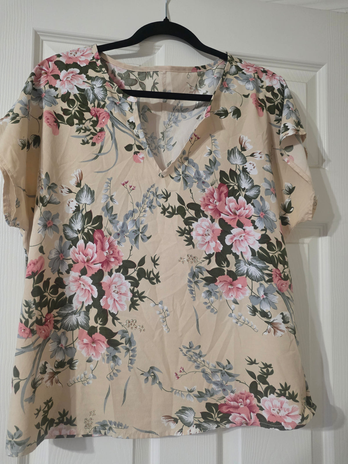 Lot of 3 Women’s Blouses – Size L – Floral, Plaid & Printed