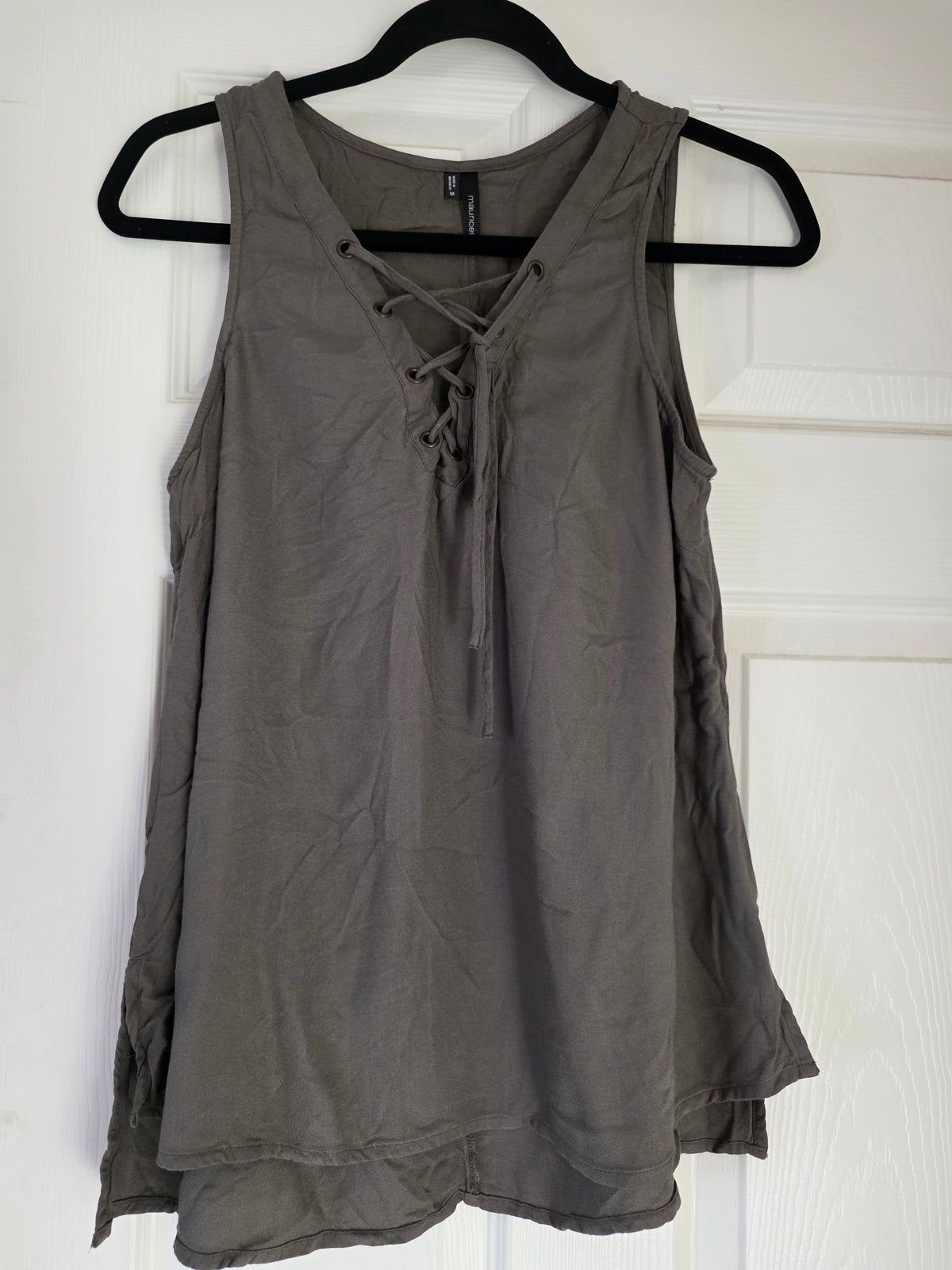 Bundle of 4 Women’s Tops Size M – Good Condition