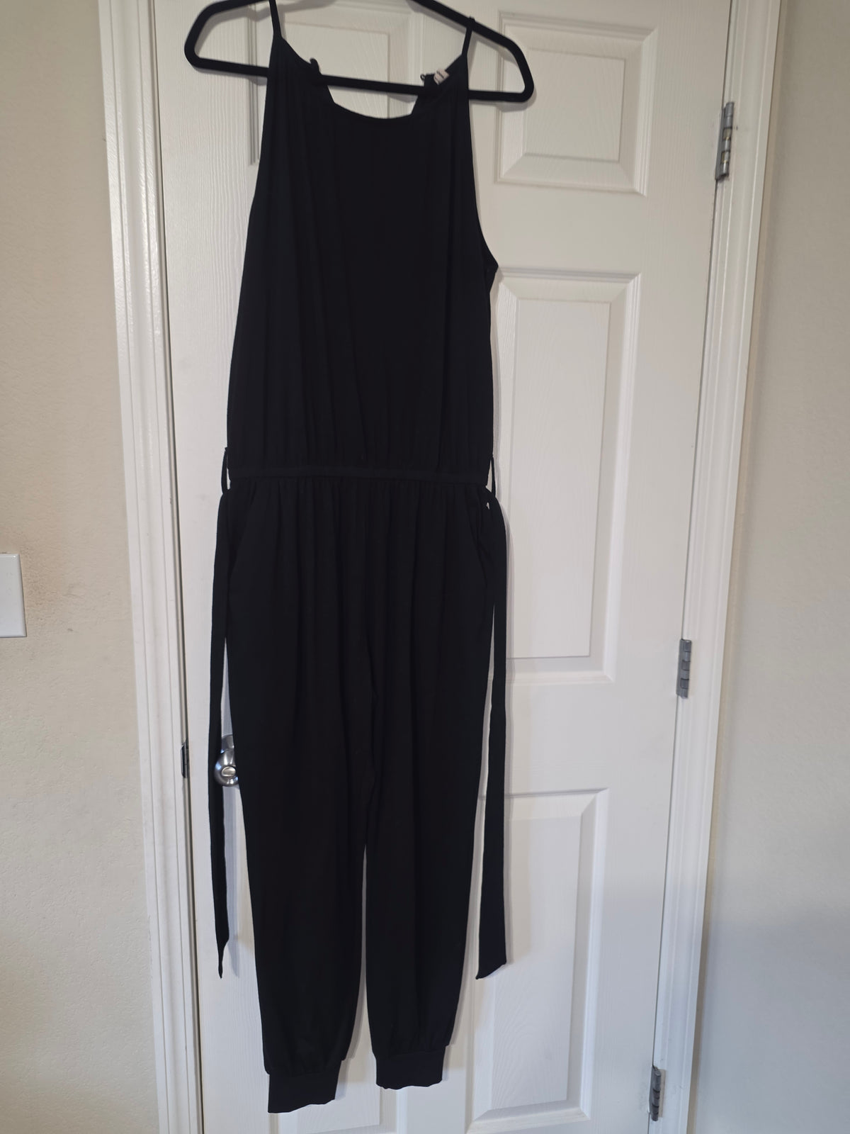 Women’s Clothing Bundle Size L – 4 Pieces, Pre-Owned